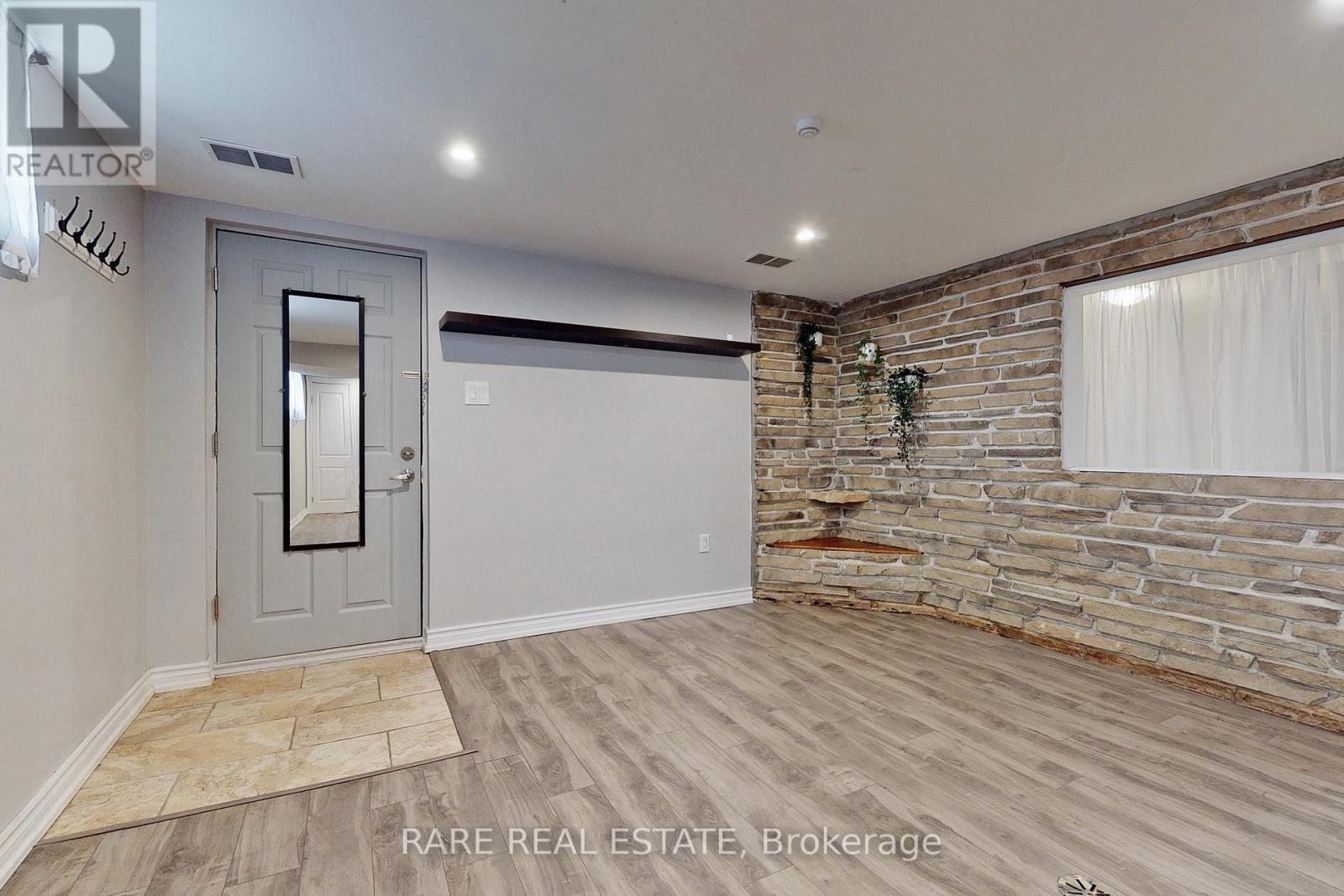 Source URL: https://ddfcdn.realtor.ca/listing/TS639112634847930000/reb82/highres/6/x12973156_4.jpg