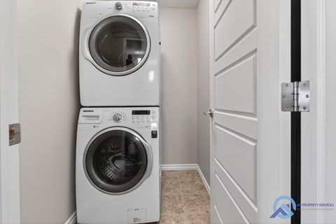 3634 9 Street Northwest 3 Beds Apartment for Rent