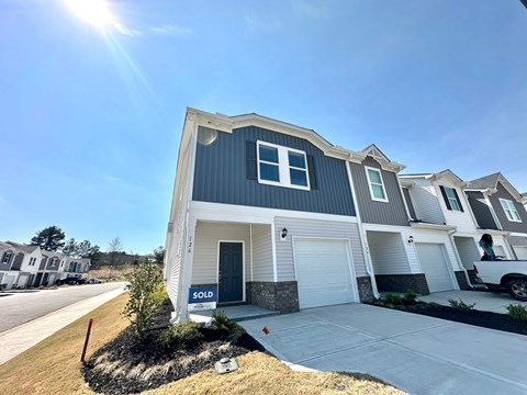 126 Arrow Court 3 Beds Apartment for Rent