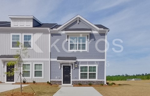 2579 Banyon Cir 3 Beds Apartment for Rent