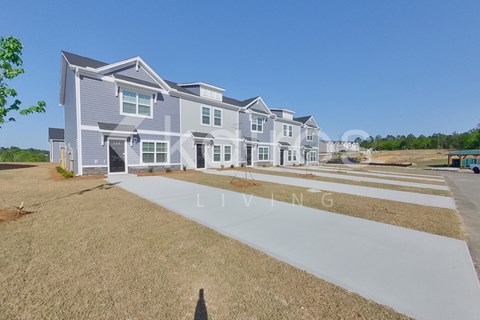 2541 Banyon Cir 3 Beds Apartment for Rent