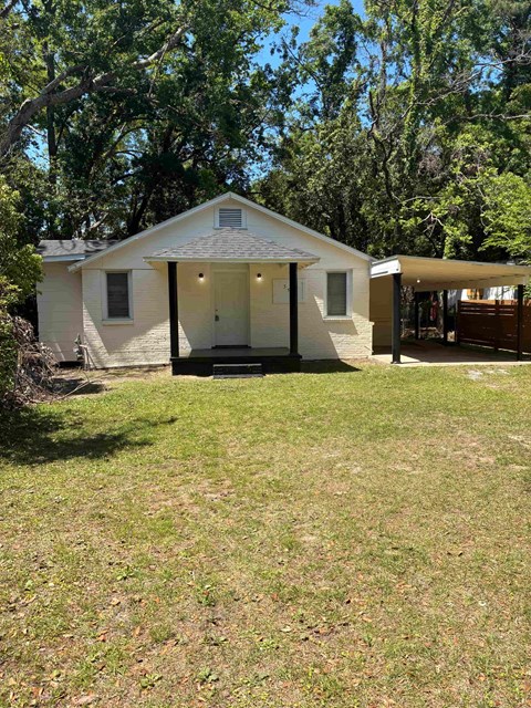 558 Westwood St. 3 Beds Apartment for Rent