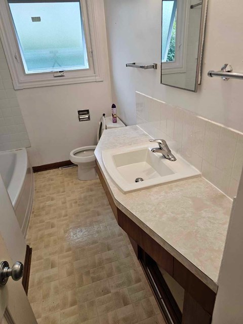 861 Du Couvent Ave 2 Beds Apartment for Rent