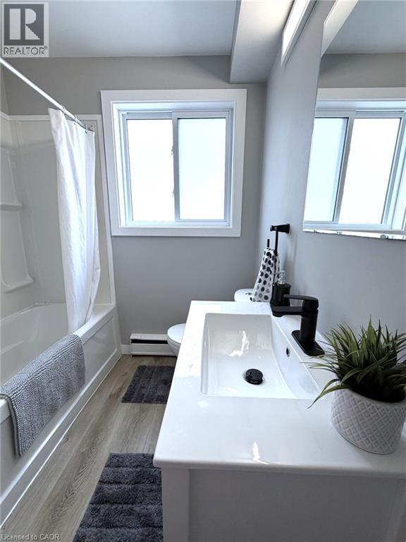 371 MARGARET Avenue Unit# 5 2 Beds Apartment, Home for Rent - Photo gallery 2