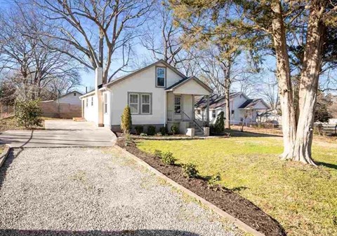 111 Alice Street 3 Beds Apartment for Rent