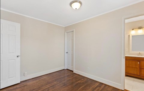 111 Alice Street 3 Beds Apartment for Rent