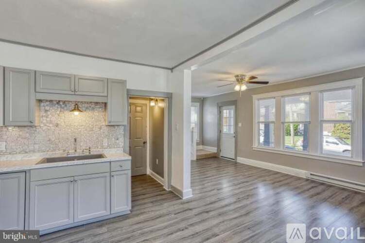 50 South Royal Street 3 Beds Single Family Home for Rent - Photo gallery 5