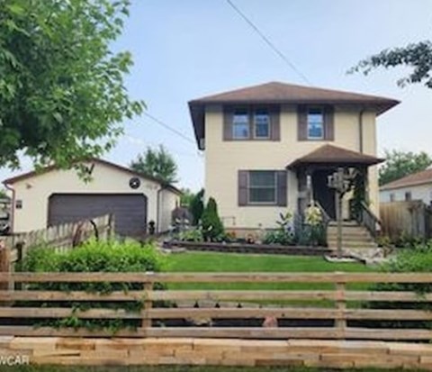 647 Hazel Avenue 2 Beds Apartment for Rent