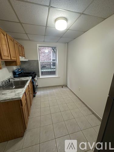 179 W 48th St photo
