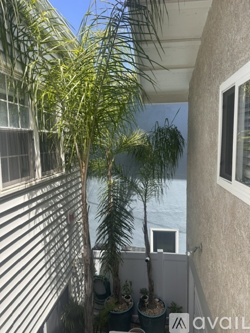 36th Street 2 Beds Apartment for Rent - Photo gallery 1