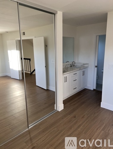 3126 South Rene Drive 4 Beds Single Family Home for Rent - Photo gallery 2