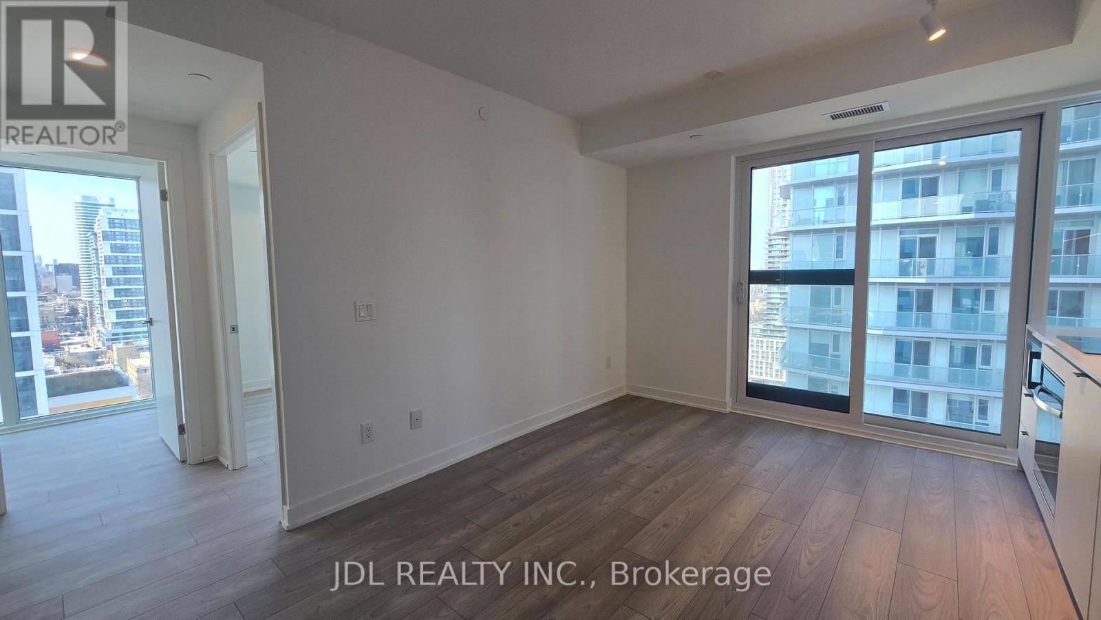 A brokerage office of JDL Realty Inc. is shown in the image.
