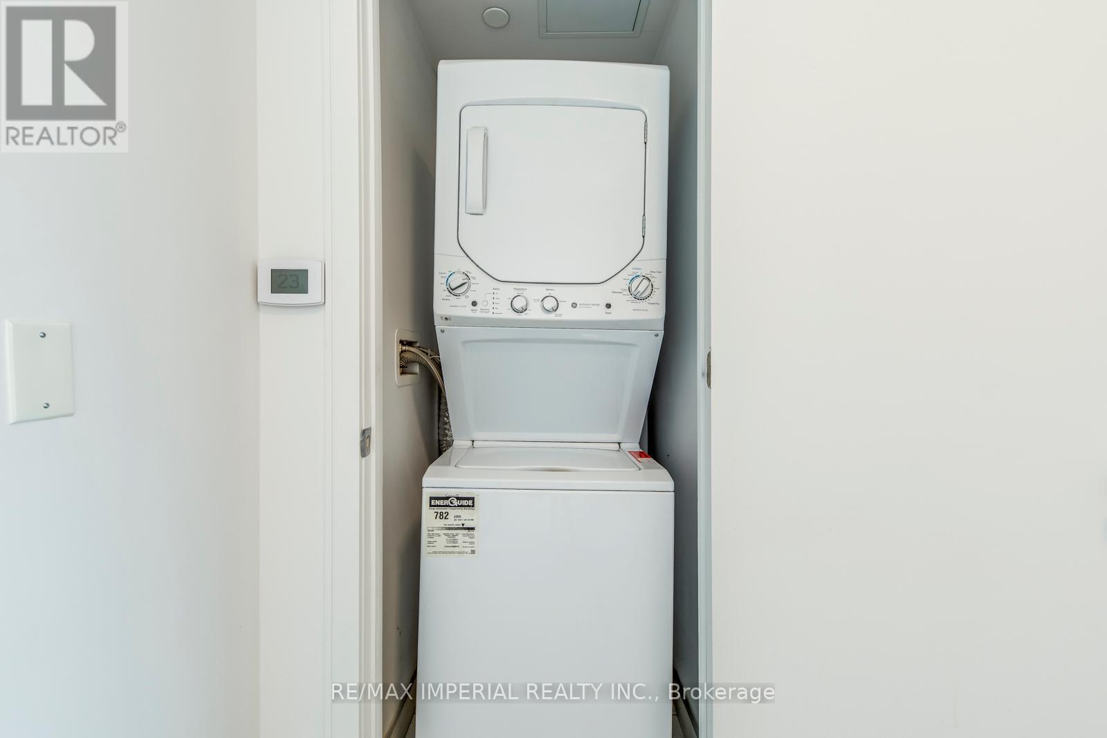 429 - 1 JARVIS STREET 2 Beds Apartment, Condo, Home for Rent - Photo gallery 5
