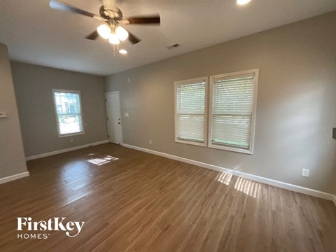 1870 Pine Grove Place 3 Beds Apartment for Rent