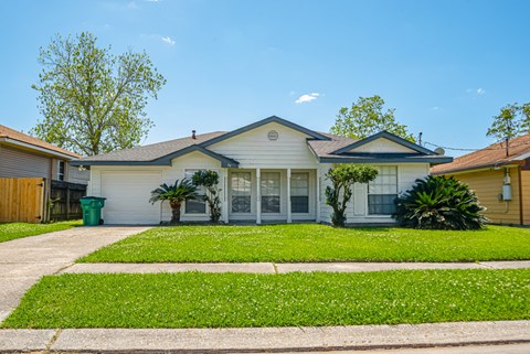 30 Imogene 3 Beds Apartment for Rent