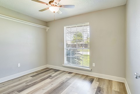30 Imogene 3 Beds Apartment for Rent