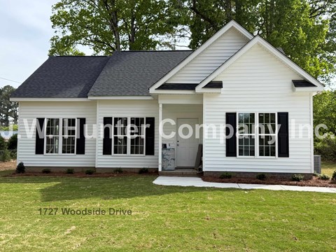 1727 WOODSIDE DRIVE W 3 Beds Apartment for Rent