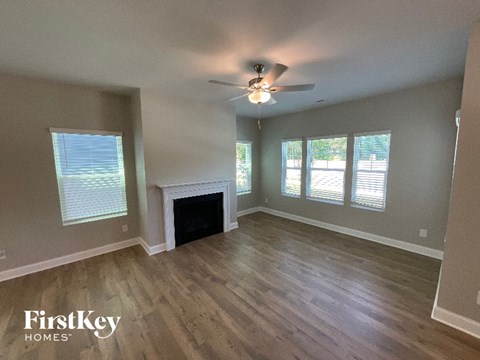 744 Lightrail Drive 3 Beds Apartment for Rent