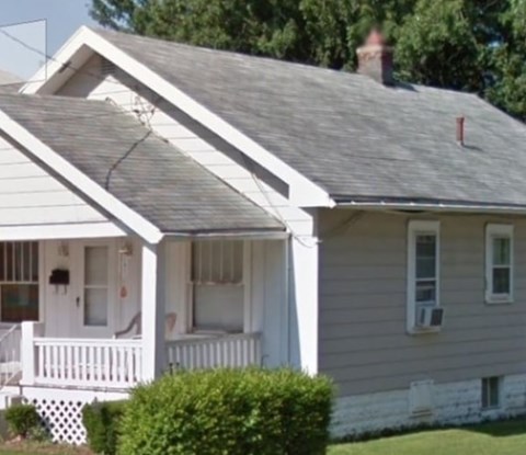 772 Oak Street 2 Beds Apartment for Rent