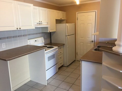 THE PILLARS 2 Beds Apartment for Rent