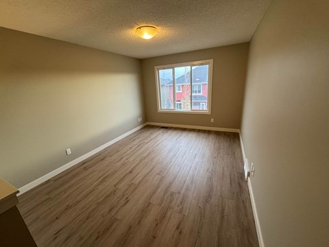 112 Evanscove Manor NW 3 Beds Apartment for Rent