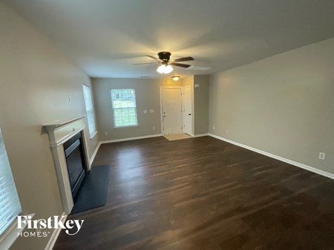 546 River View Drive 4 Beds Apartment for Rent