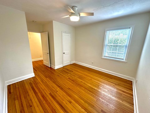 22 Sewanee Avenue 3 Beds Apartment for Rent