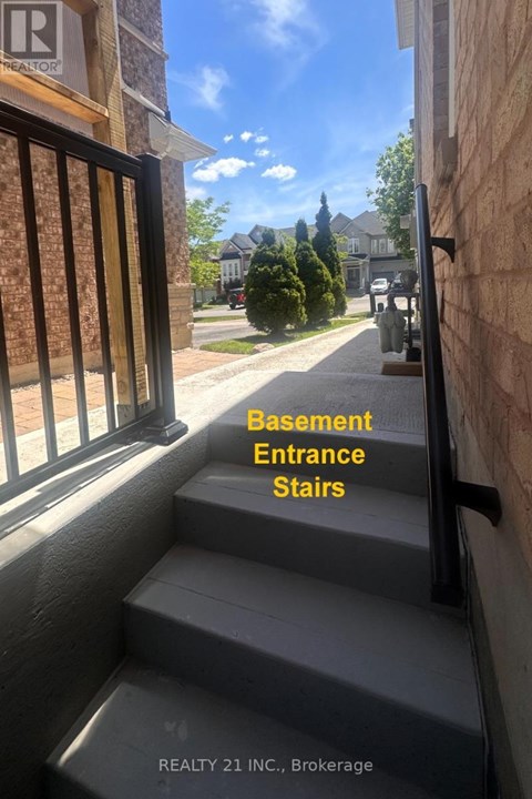 BASEMENT - 164 WILLIAMSON DRIVE E 2 Beds Apartment for Rent