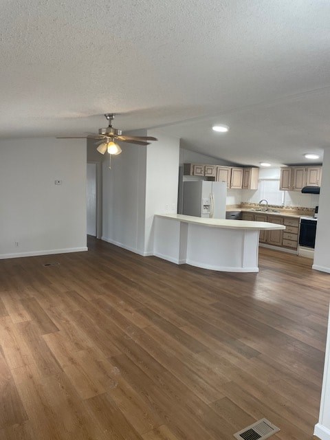 9325 Amy Lane 3 Beds Apartment for Rent