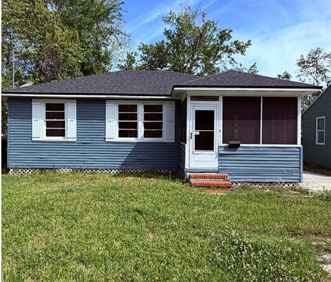2881 Lenox Avenue 3 Beds Apartment for Rent