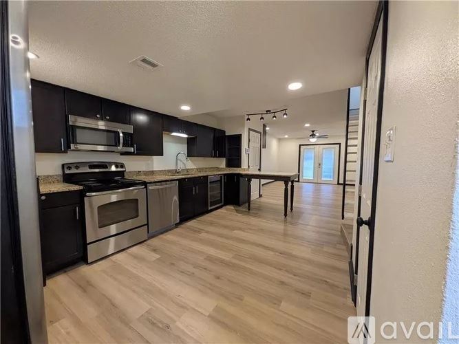 2500 Manson Ave photo
