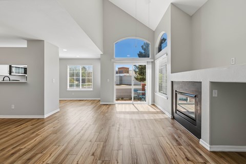 #16 2 Beds Apartment for Rent