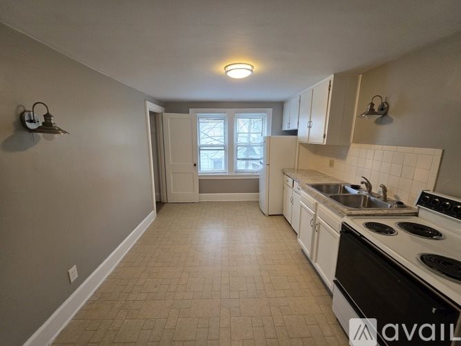 1820 Malasia Rd