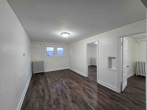 10 Lawndale St. 2 Beds Apartment for Rent