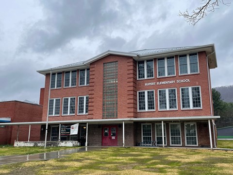 A red brick building with the words "Rupert Elementary School" on the front.