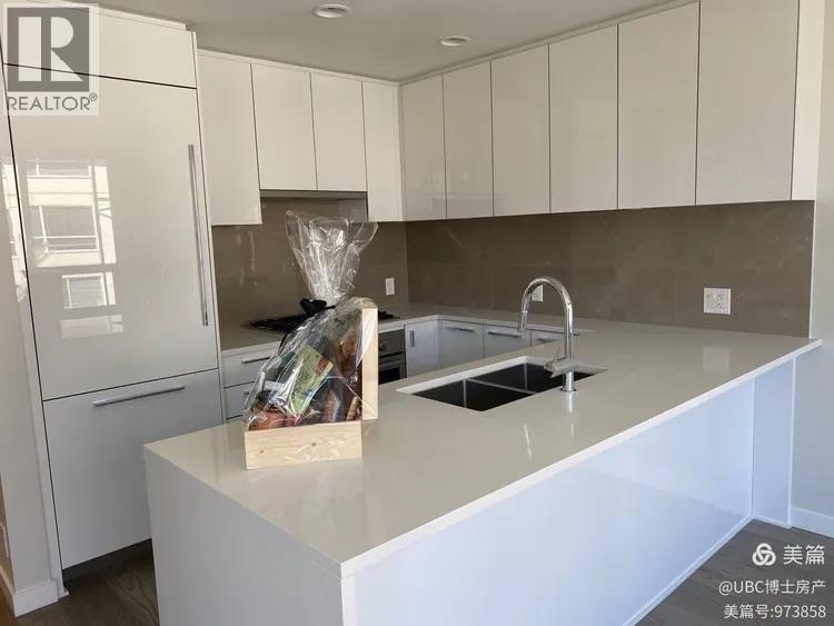 625 3563 ROSS DRIVE 1 Apartment, Home for Rent - Photo gallery 4
