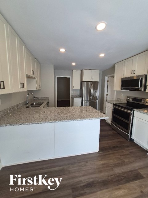 4808 Woodlands Parkway 4 Beds Apartment for Rent