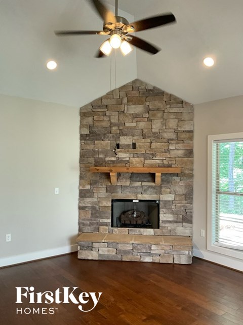 141 WILLOW LAKE LANE 4 Beds Apartment for Rent