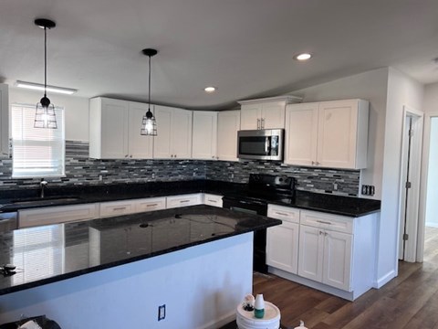 6424 Lake Suzanne Pl. 3 Beds Apartment for Rent