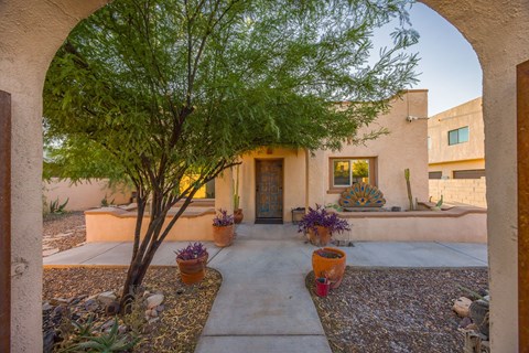 1033 North 10Th Avenue 2 Beds Apartment for Rent