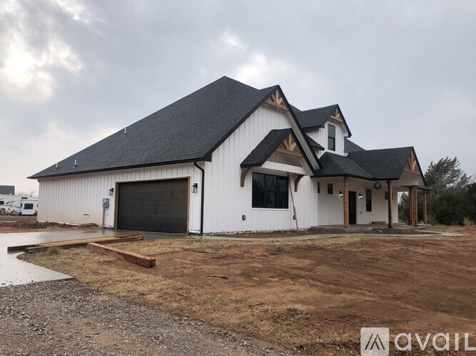 2725 Stinnett Ln 4 Beds Single Family Home for Rent - Photo gallery 5