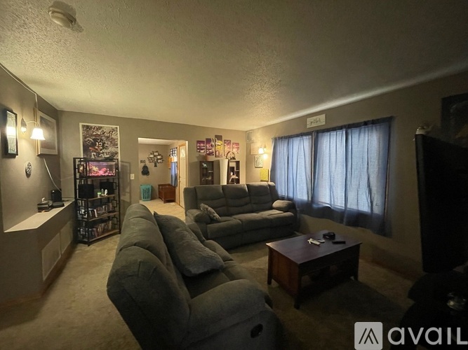 221 E James St 2 Beds Townhouse for Rent - Photo gallery 5