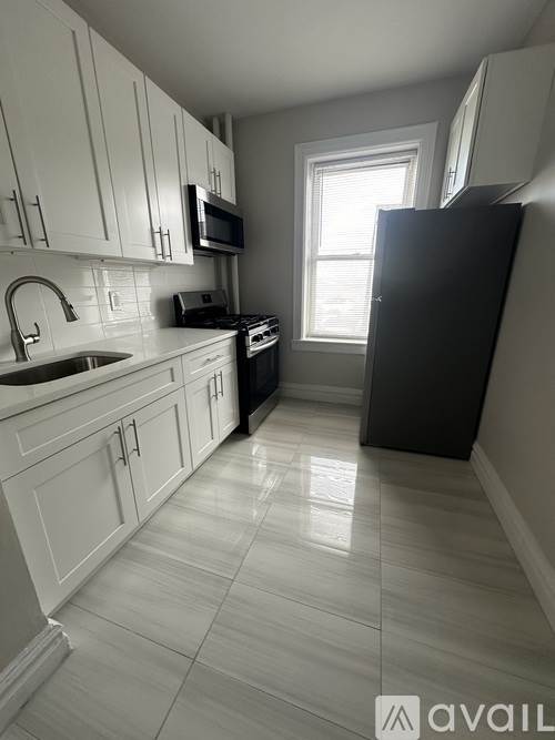 5 Van Houten Ave