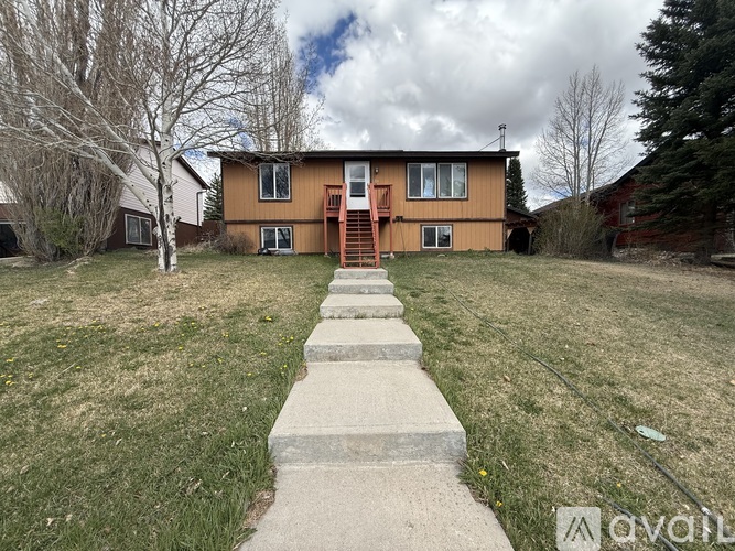 316 17th Street 4 Beds Single Family Home for Rent - Photo gallery 1
