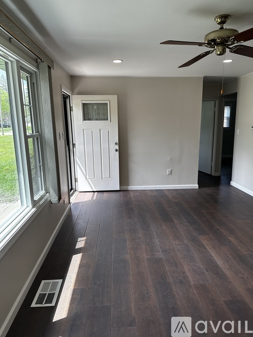 2310 St James St 2 Beds Single Family Home for Rent - Photo gallery 4