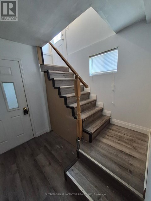 LOWER - 211 CLIFF ROAD 2 Beds Apartment for Rent