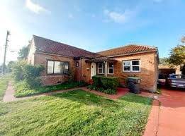 3-bedroom apartment at Oakridge in Stockton, CA