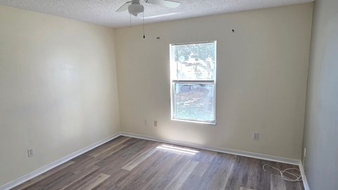GK -2820 SE Pace Dr 3 Beds Apartment for Rent