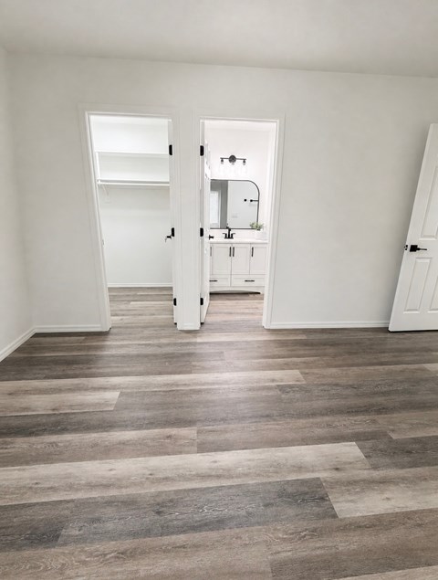 631 Western Hills Drive Southeast 3 Beds Apartment for Rent