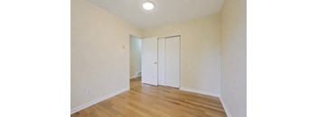 4 Bedroom - 1350 D